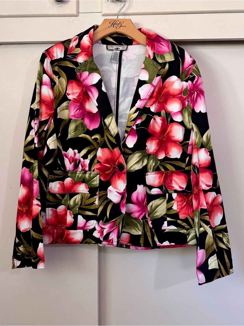 Caribbean Joe Vintage 90’s,97% cotton dark floral,hibiscus,tropical, resort wear